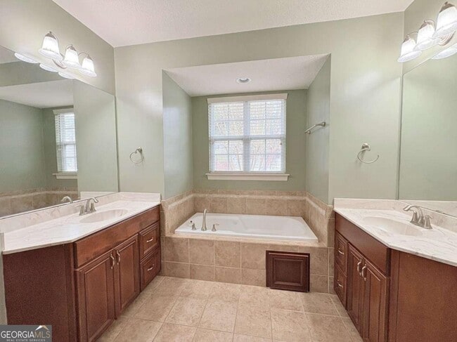 Building Photo - 130 Boatsman Way