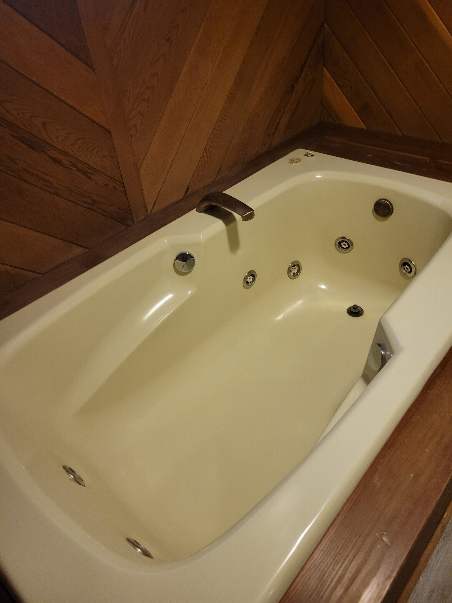 Building Photo - 2123 Eileen Rd