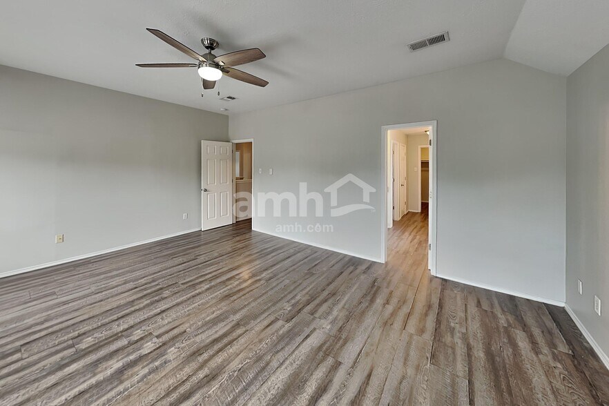 Building Photo - 14006 Honey Bee Ct