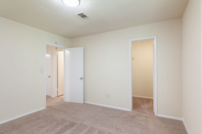 Building Photo - 3109 Destin Cir