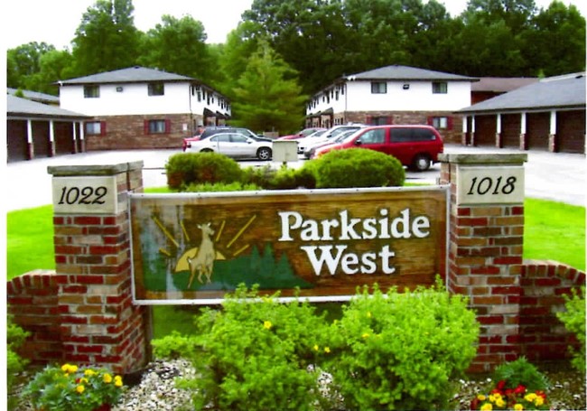 Primary Photo - Parkside West Apartments