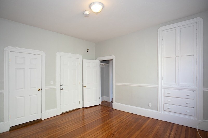 Building Photo - 239 Prospect St