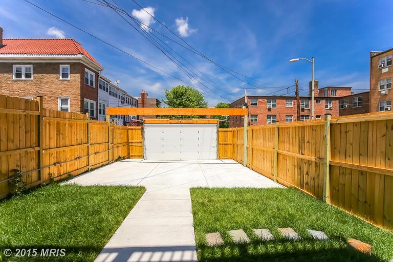 Building Photo - 1513 Oak St NW