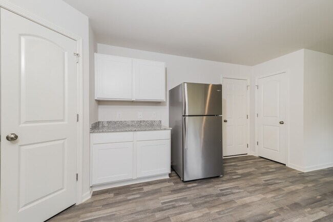 Building Photo - 6386 Century Ln, Thomasville, NC