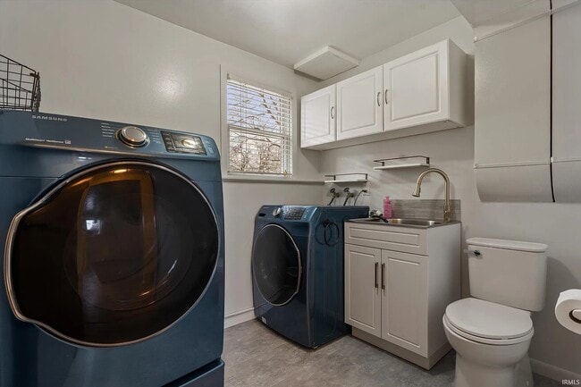 Building Photo - 1715 Rerick St