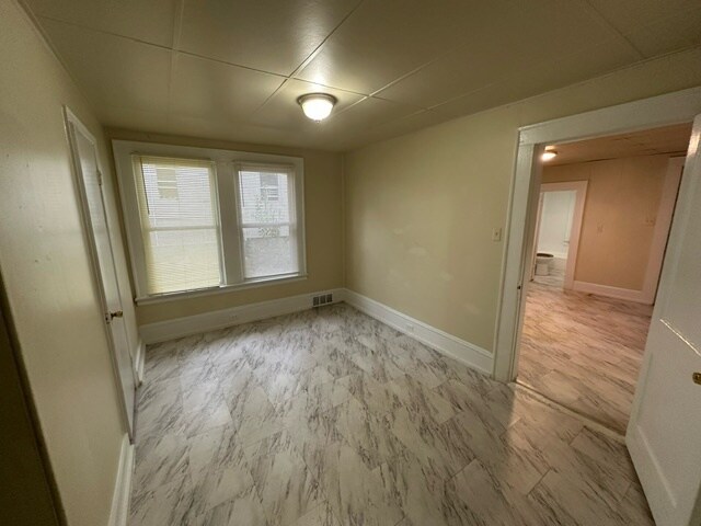 Building Photo - 2845 N Patterson Ave