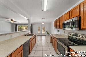 Building Photo - 3915 Regal Rose