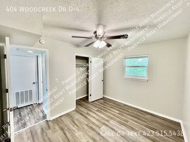 Building Photo - 404 Woodcreek Rd