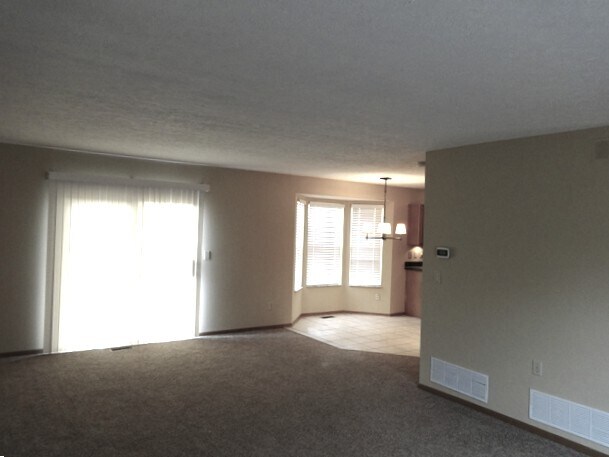 Building Photo - 3300 Darby Glen Blvd