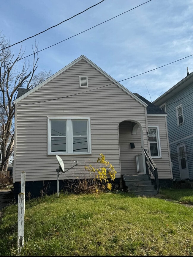 Primary Photo - 904 N Pennsylvania Ave