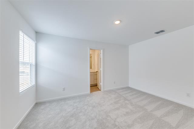 Building Photo - 6233 Kingfisher Wy