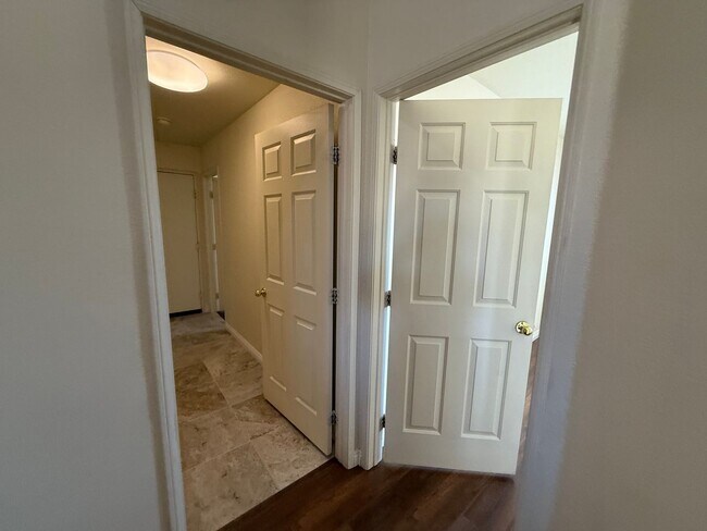 Building Photo - Beautiful Home In Apple Valley Vineyards-4...