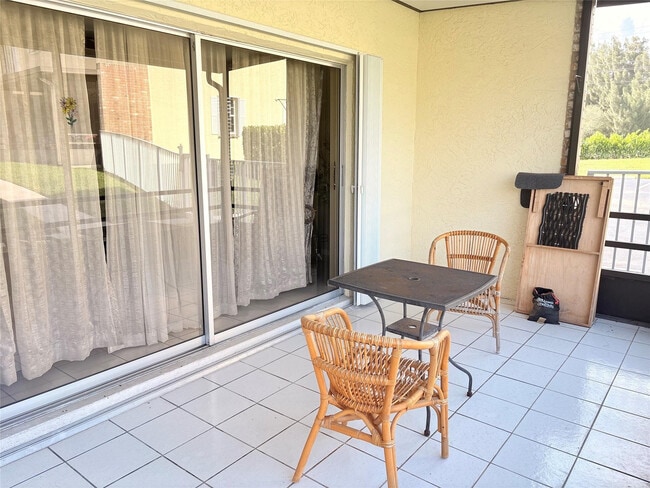 Building Photo - 60 SW 5th Ave