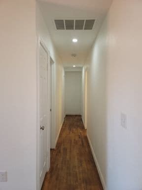 Building Photo - Remodeled 3 bed/2 bath in High Point/West Seattle with large fully fenced yard now at $2850!