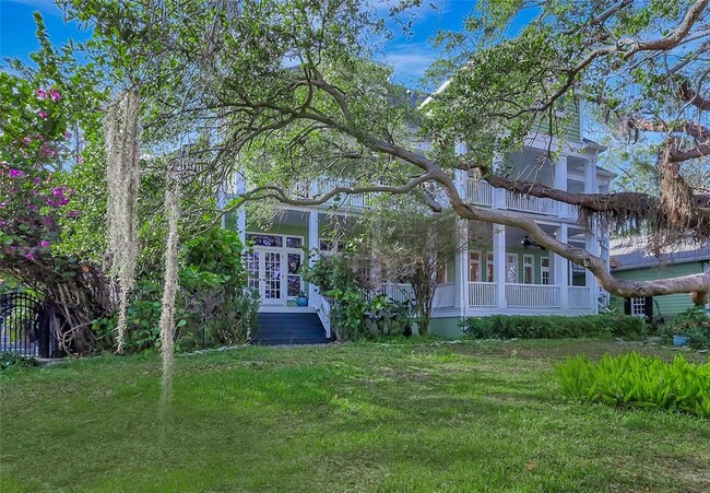 Building Photo - 6220 Bayshore Blvd