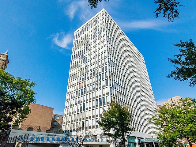 Primary Photo - 444 W Fullerton Pkwy