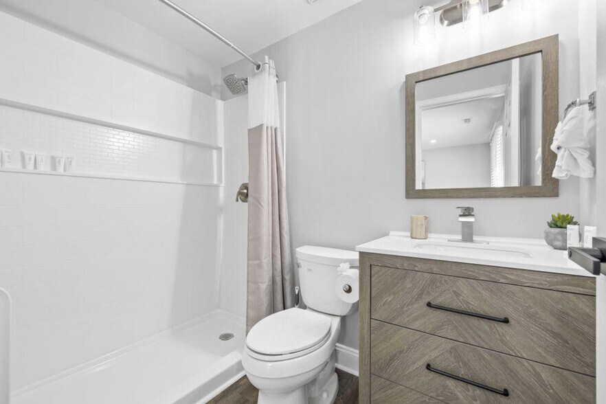 Building Photo - 7335 Quail Ridge Dr