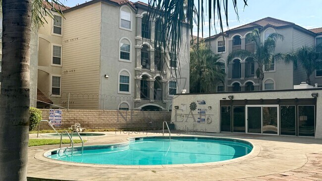 Building Photo - 1412 Everton Pl