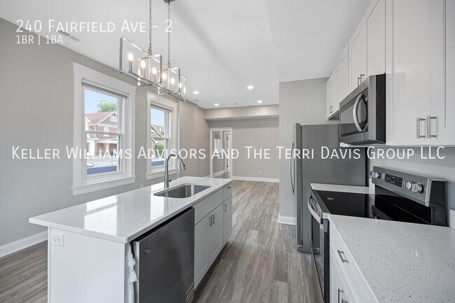 Building Photo - 240 Fairfield Ave