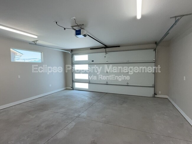 Building Photo - 679 Eadin Ln