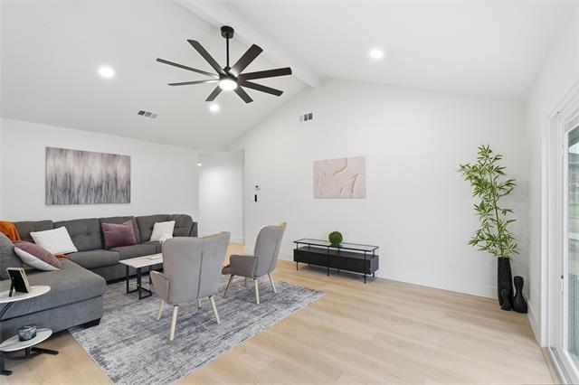 Building Photo - 763 Lakeside Dr