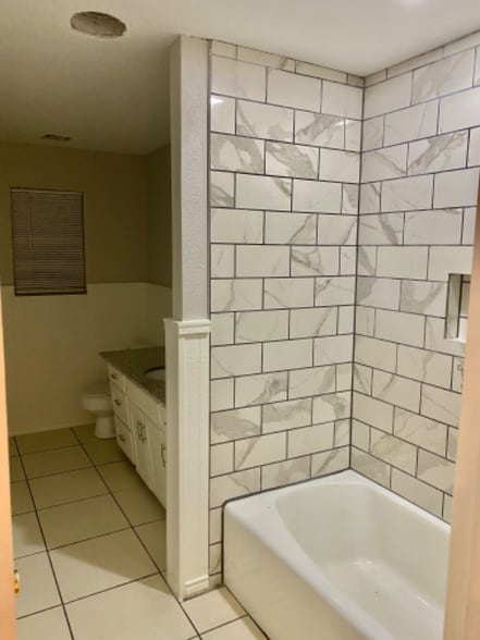 Building Photo - 121 Cactus Dr