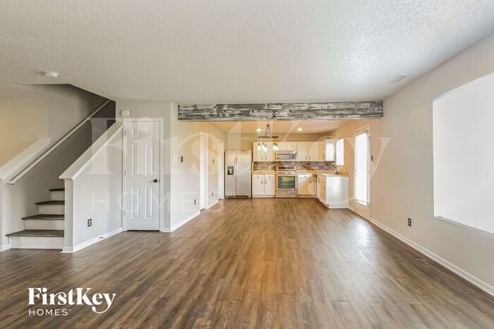 Building Photo - 8440 Wanda Lake Dr