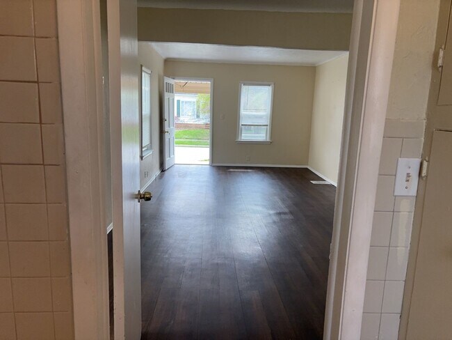 Building Photo - Spacious 5-Bedroom Home with Detached Garage