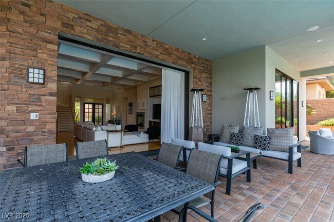 Building Photo - 483 Toucan Ridge Ct