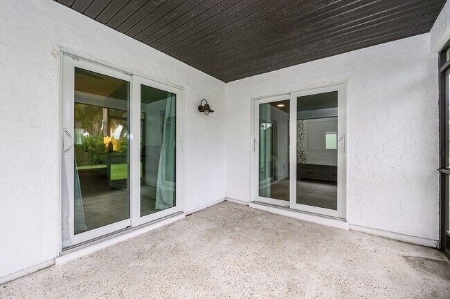 Building Photo - 19584 Carob Ct