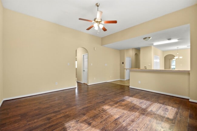 Building Photo - 12806 Pecan Shores Dr