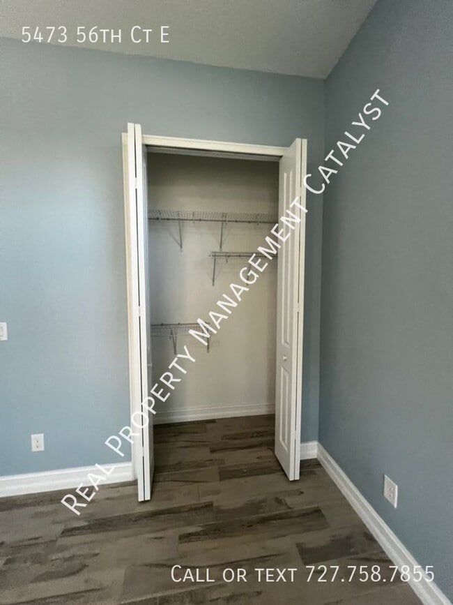 Building Photo - 5473 56th Ct E