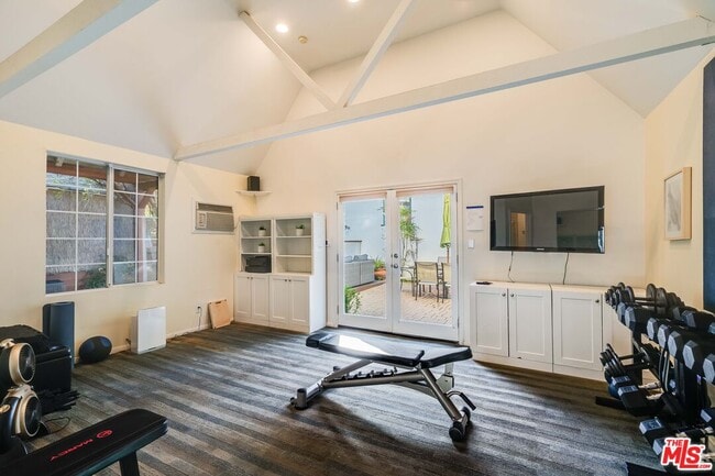 Building Photo - 200 S Wetherly Dr