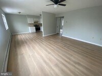 Building Photo - 130 Mortimer St