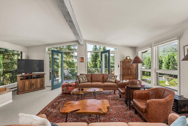 Building Photo - 15 Terrace Dr