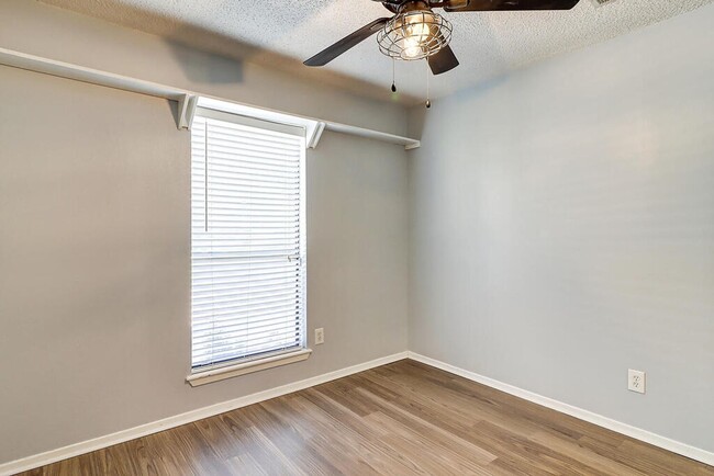 Building Photo - 7034 Powderhorn Ct