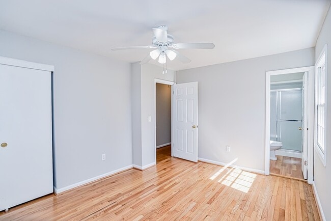 Building Photo - 123 Swinton Dr