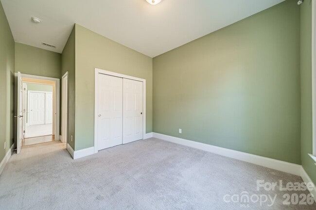 Building Photo - 15016 High Bluff Ct