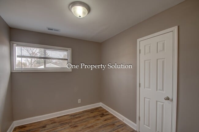 Building Photo - 4306 Louisiana Pl