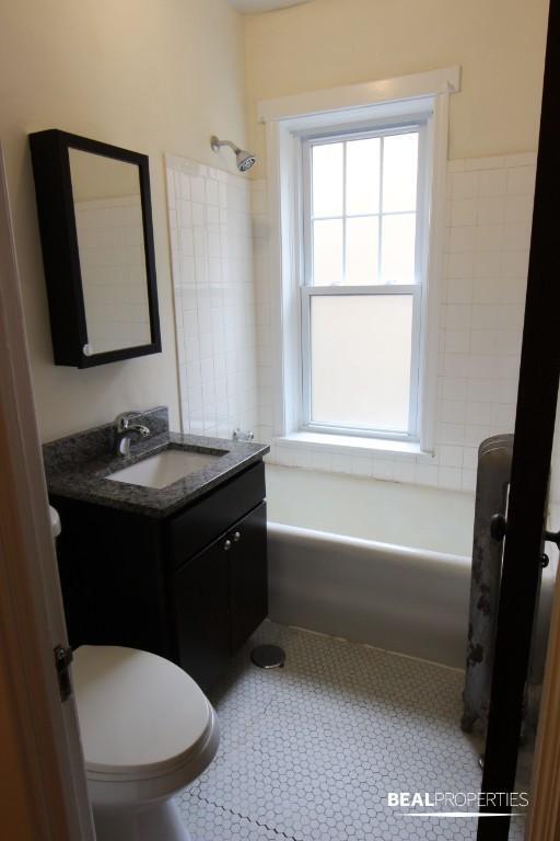 Building Photo - 1 bedroom in CHICAGO IL 60625