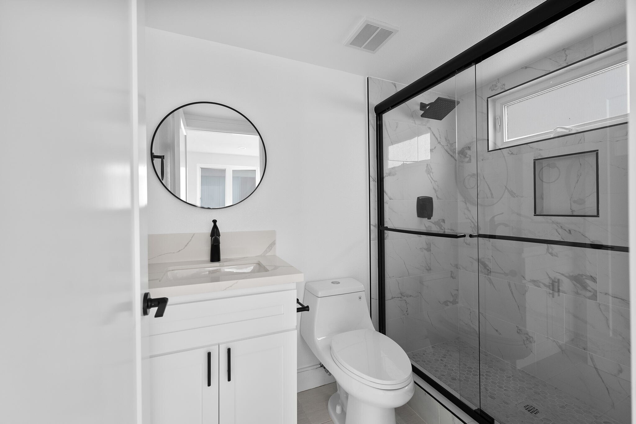 Building Photo - 6645 Beck Ave