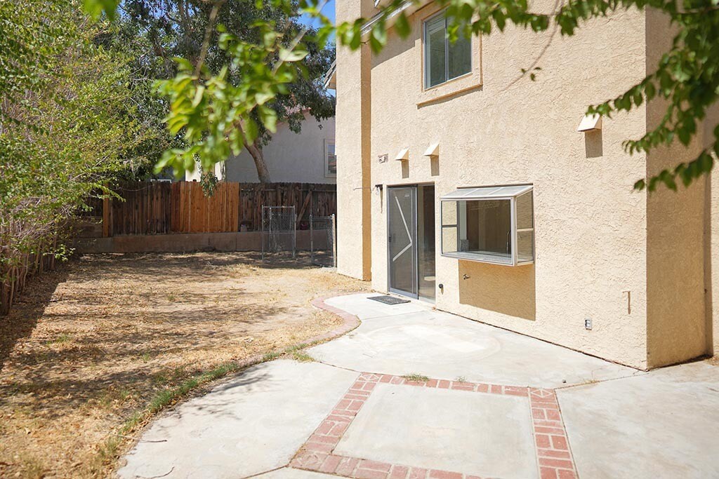 Building Photo - 1512 Siberian Ct