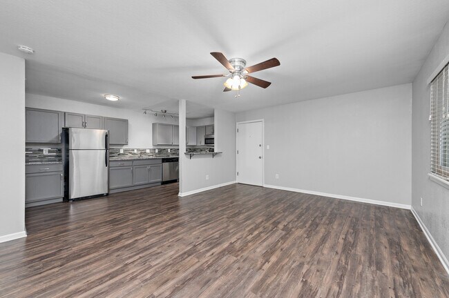 Building Photo - Kosobro