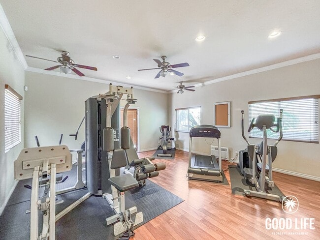 Building Photo - SD: Charming 2BD/1BA 2nd Floor Condo in El Cajon W/ A/C Unit, W/D, & 2 Reserved Parking Spots!