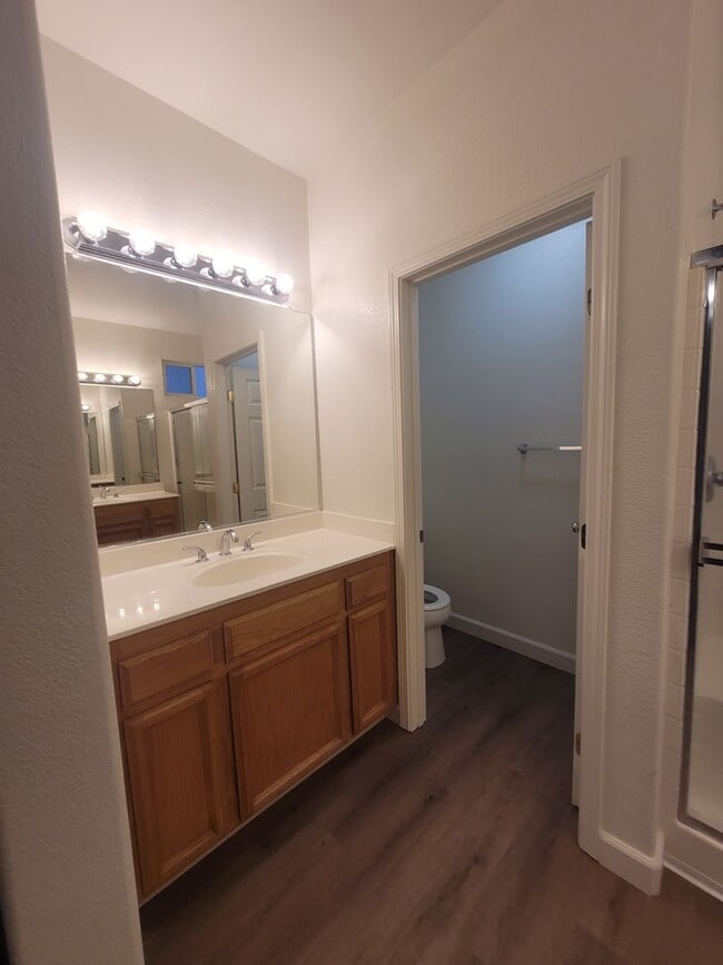 Building Photo - Beautiful Natomas area home on corner lot