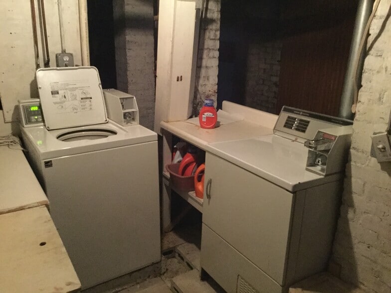 Laundry in basement - 8 Amory St