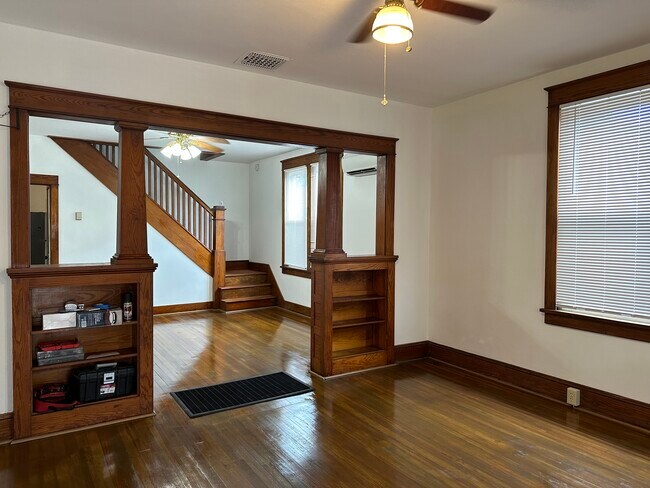 Building Photo - 239 N Stratton St