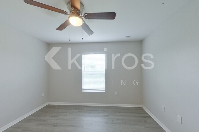 Building Photo - 3214 65th St W