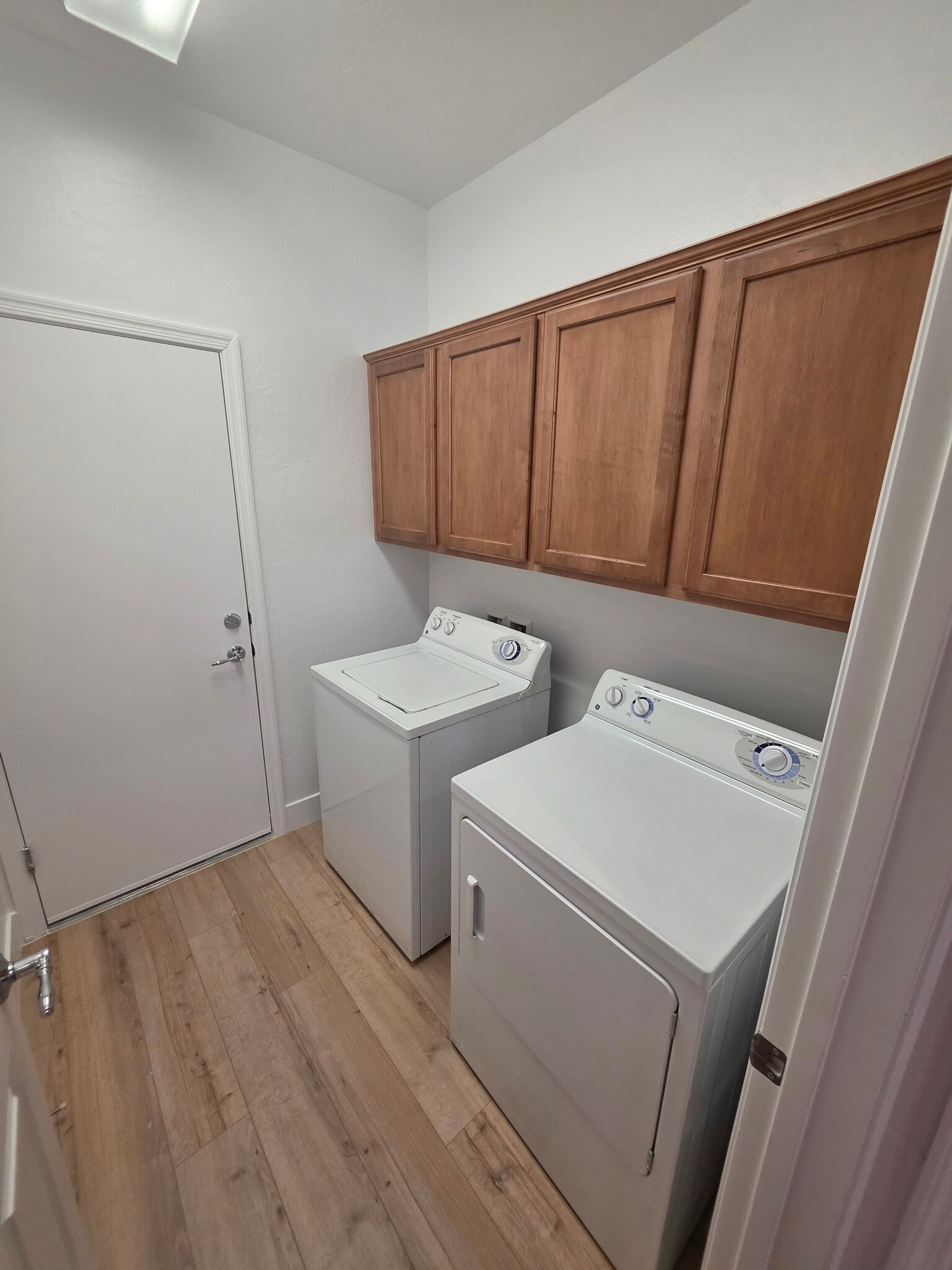 Building Photo - 3241 Flyway Ct