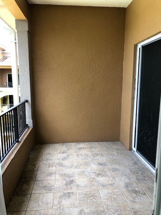 Building Photo - Beautiful Riverfront Living at Alta Mar – Unit 710